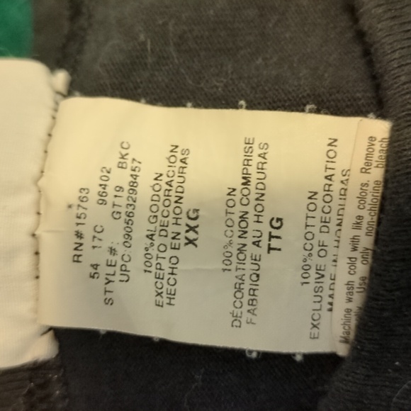 5 for $30 - Big C patch vintage 90s t-shirt - Picture 6 of 6